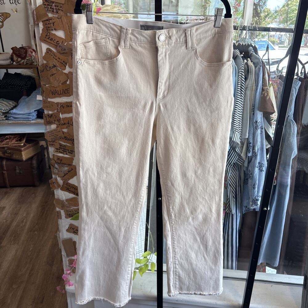 Women’s Wit & Wisdom Ivory Cropped Jean Size 14